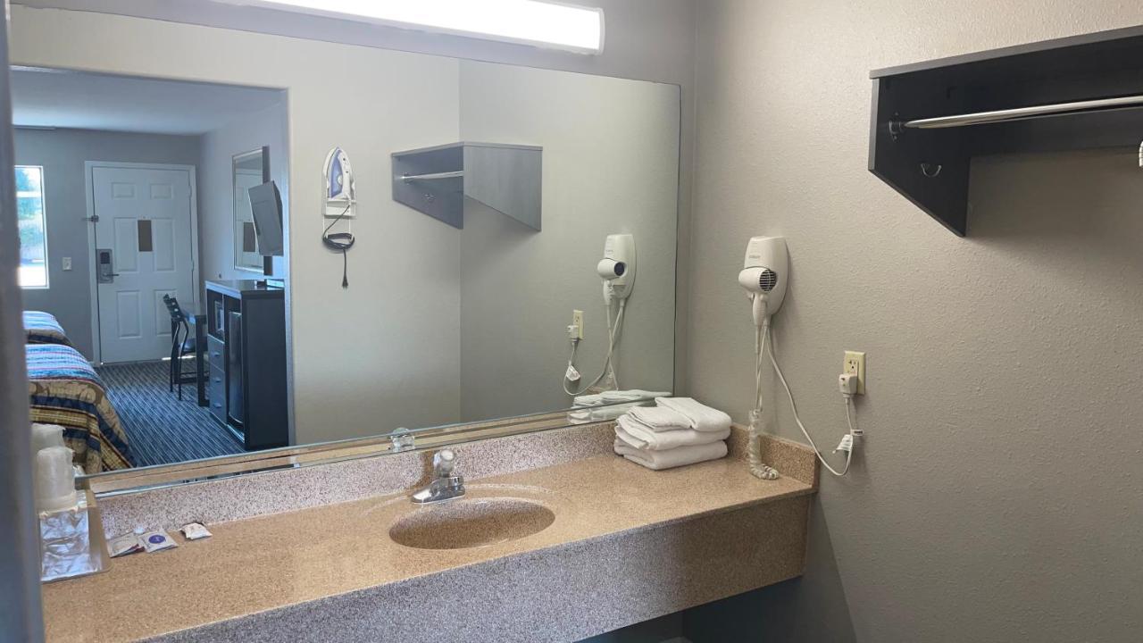 Executive Inn And Suites Хюстън Екстериор снимка